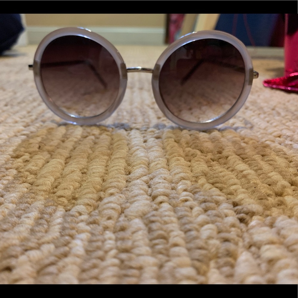 RETRO SUNGLASSES